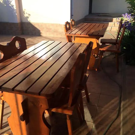 Vila Riviera *